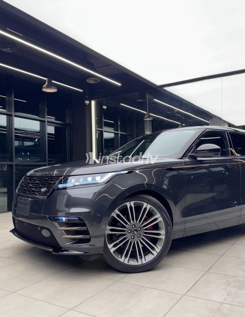 Land Rover Velar 2024 Gray Automatic Used for Sale in Greater Cairo ( Cairo + Giza) - 5
