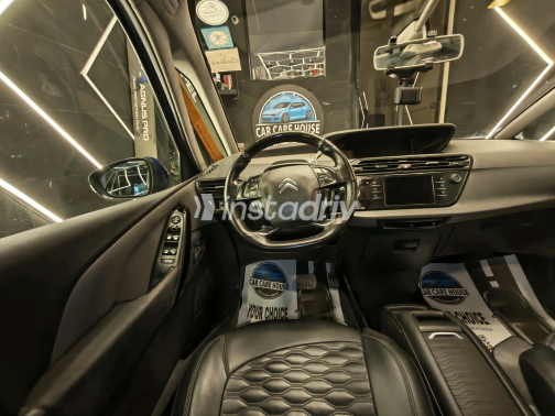 Citroën C4 Grand Picasso 2019 Blue Automatic Used for Sale in Greater Cairo ( Cairo + Giza) - 6