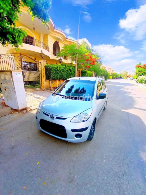 Hyundai I10 2008 Silver Manual Used for Sale in Greater Cairo ( Cairo + Giza) - 5