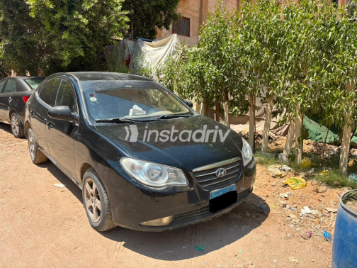 Hyundai Elantra 2010 Black Automatic Used for Sale in Greater Cairo ( Cairo + Giza) - 2