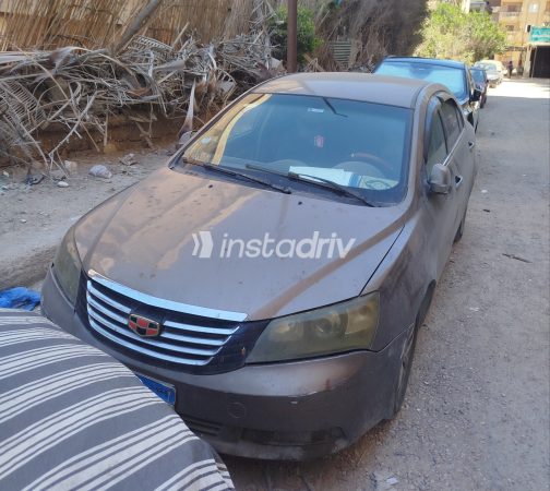 Geely Emgrand 2017 Bronze Manual Used for Sale in Greater Cairo ( Cairo + Giza) - 3