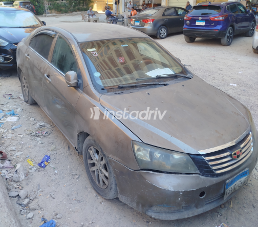 Geely Emgrand 2017 Bronze Manual Used for Sale in Greater Cairo ( Cairo + Giza) - 5