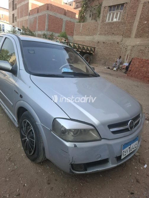 Opel Astra 2006 Silver Automatic Used for Sale in Greater Cairo ( Cairo + Giza) - 4