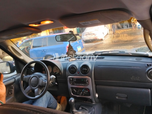 Jeep Liberty 2003 Silver Manual Used for Sale in Greater Cairo ( Cairo + Giza) - 1