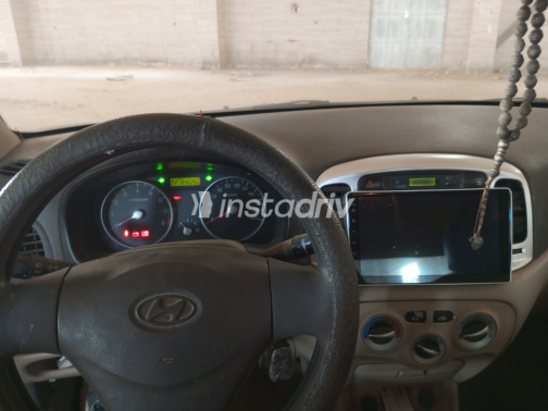 Hyundai Accent 2010 White Automatic Used for Sale in Greater Cairo ( Cairo + Giza) - 3