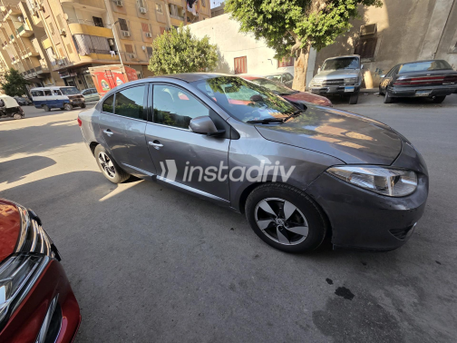 Renault Fluence 2012 Dark Gray Automatic Used for Sale in Greater Cairo ( Cairo + Giza) - 2