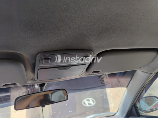 Hyundai Avante 2006 Red Automatic Used for Sale in Greater Cairo ( Cairo + Giza) - 7