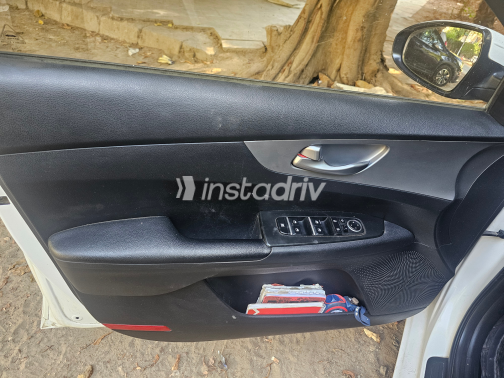 Kia K3 2022 White Automatic Used for Sale in Greater Cairo ( Cairo + Giza) - 7