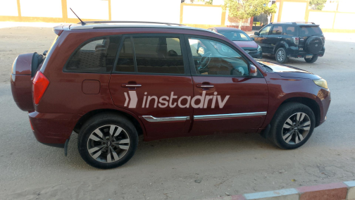 Chery Tiggo 2020 Red Automatic Used for Sale in Greater Cairo ( Cairo + Giza) - 3