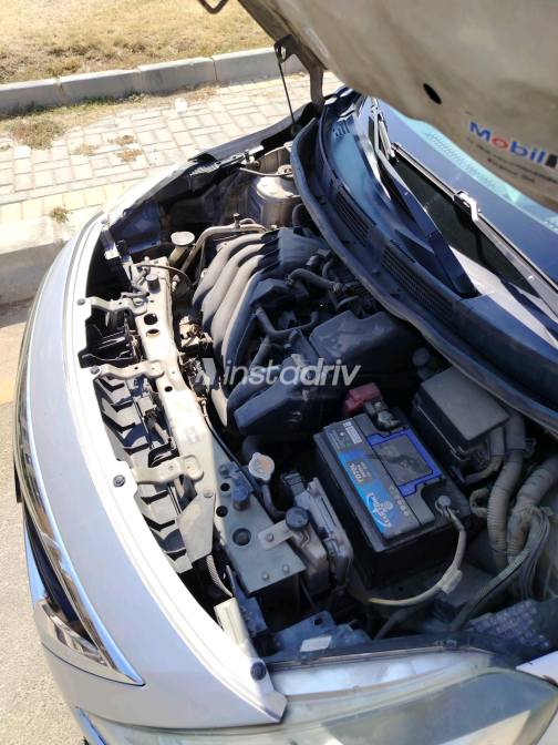 Nissan Sunny 2022 Silver Automatic Used for Sale in Greater Cairo ( Cairo + Giza) - 3