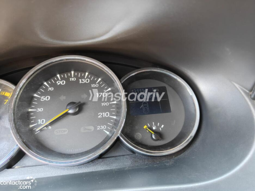 Renault Fluence 2013 Black Automatic Used for Sale in Greater Cairo ( Cairo + Giza) - 9