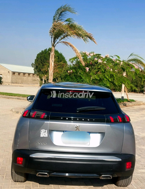Peugeot 2008 2022 Silver Automatic Used for Sale in Greater Cairo ( Cairo + Giza) - 5