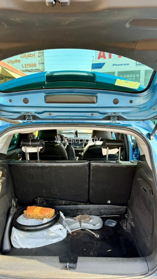 Opel Crossland 2019 Blue Automatic Used for Sale in Greater Cairo ( Cairo + Giza) - 8