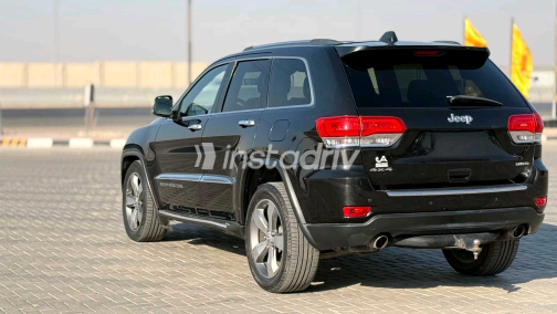 Jeep Grand Cherokee 2016 Black Automatic Used for Sale in Greater Cairo ( Cairo + Giza) - 9