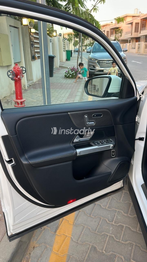 Mercedes EQB 260 2023 White Automatic Used for Sale in Greater Cairo ( Cairo + Giza) - 8