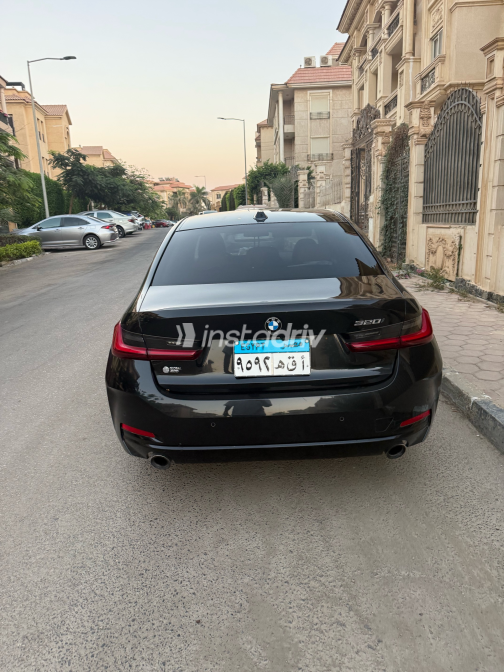 BMW 320 2024 Black Automatic Used for Sale in Greater Cairo ( Cairo + Giza) - 3