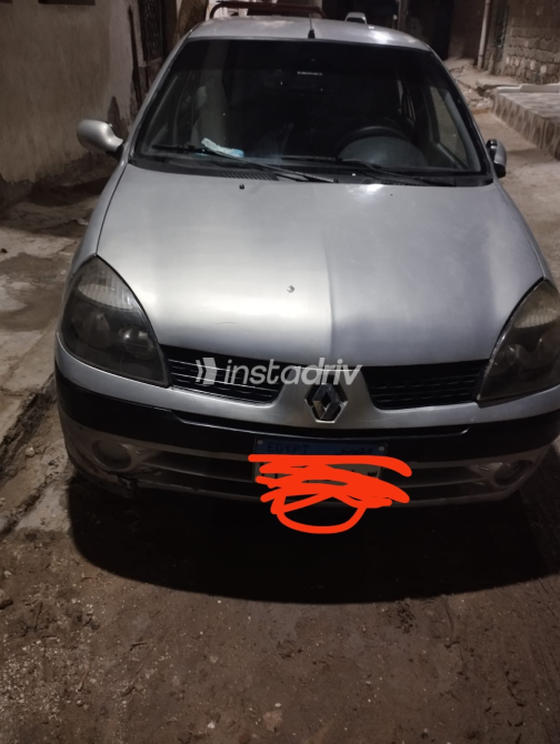 Renault Clio 2023 Silver Manual Used for Sale in Greater Cairo ( Cairo + Giza) - 3
