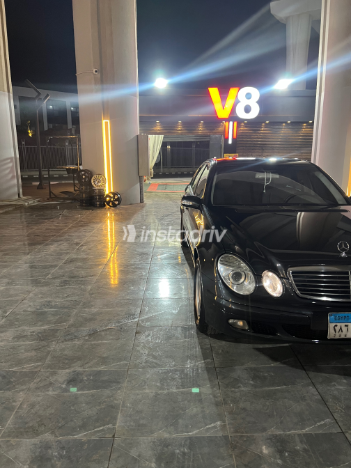 Mercedes E 240 2003 Dark Gray Automatic Used for Sale in Greater Cairo ( Cairo + Giza) - 5