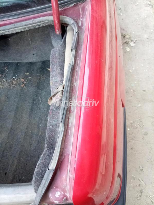Peugeot 405 1990 Red Manual Used for Sale in Greater Cairo ( Cairo + Giza) - 4