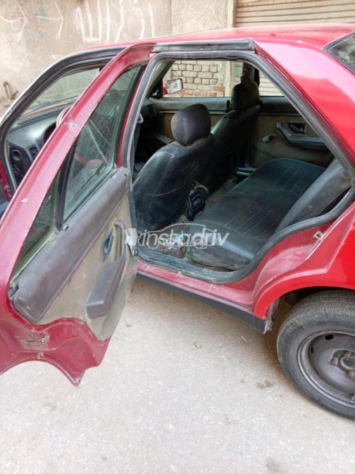 Peugeot 405 1990 Red Manual Used for Sale in Greater Cairo ( Cairo + Giza) - 10