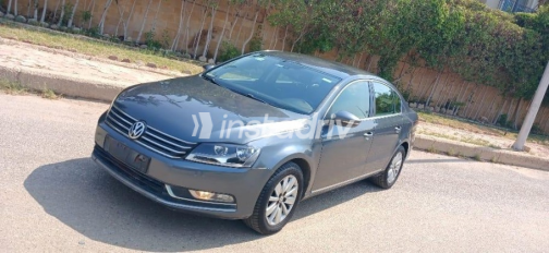 Volkswagen Passat 2011 Silver Automatic Used for Sale in Cairo - 1