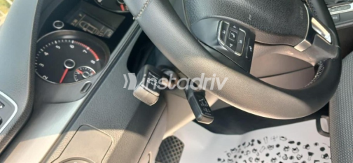 Volkswagen Passat 2011 Silver Automatic Used for Sale in Cairo - 7