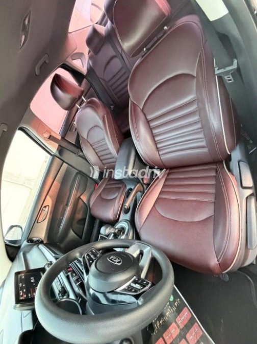 Kia Cerato 2019 Silver Automatic Used for Sale in Nasr city - 5