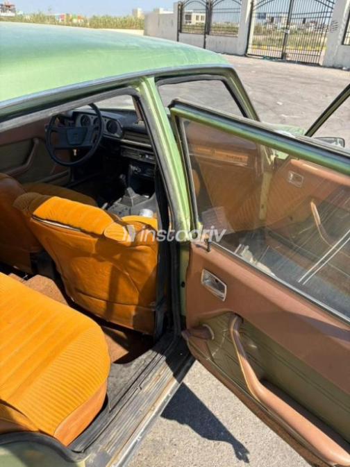 Peugeot 504 1977 Green Automatic Used for Sale in Kafr el-Sheikh - 9
