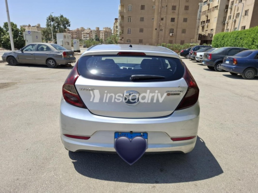Hyundai Solaris 2017 Silver Automatic Used for Sale in Maadi - 2