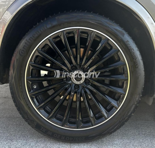 Mercedes GLC 300 2023 Silver Automatic Used for Sale in Cairo - 5
