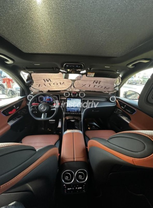 Mercedes GLC 300 2023 Silver Automatic Used for Sale in Cairo - 6