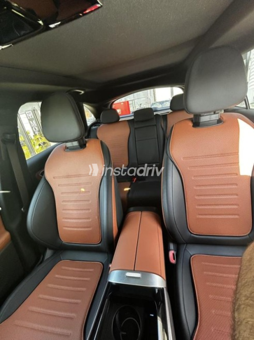 Mercedes GLC 300 2023 Silver Automatic Used for Sale in Cairo - 10