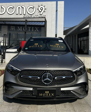 Mercedes GLC 300 2023 Silver Automatic Used for Sale in Cairo