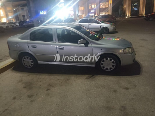 Opel Astra 2004 Silver Automatic Used for Sale in Greater Cairo ( Cairo + Giza) - 3