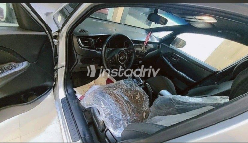 Kia Carens 2015 Silver Automatic Used for Sale in Kafr el-Sheikh - 5