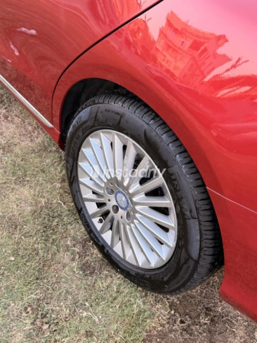 Mercedes C 180 2017 Red Automatic Used for Sale in Sheikh Zayed City - 6