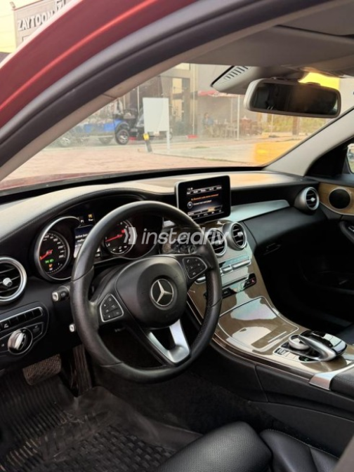 Mercedes C 180 2017 Red Automatic Used for Sale in Sheikh Zayed City - 9