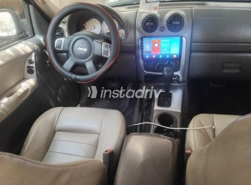 Jeep Liberty 2005 Black Automatic Used for Sale in Cairo - 3