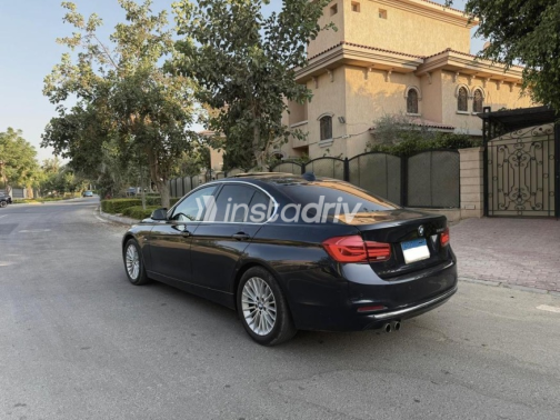 BMW 320 2018 Black Automatic Used for Sale in Cairo - 4