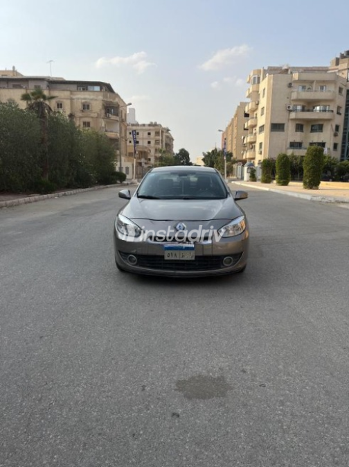Renault Fluence 2013 Gold Automatic Used for Sale in Cairo - 1