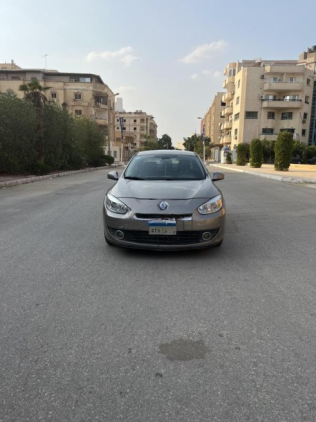 Renault Fluence 2013 Gold Automatic Used for Sale in Cairo