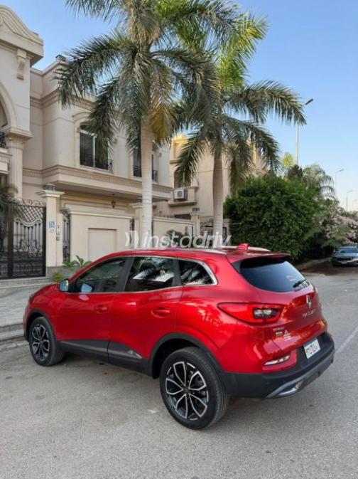 Renault Kadjar 2021 Dark Red Automatic Used for Sale in Cairo - 5