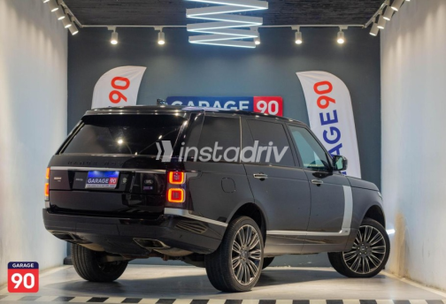 Land Rover Range Rover Vogue 2021 Black Automatic Used for Sale in Cairo - 5