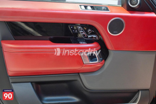 Land Rover Range Rover Vogue 2021 Black Automatic Used for Sale in Cairo - 7