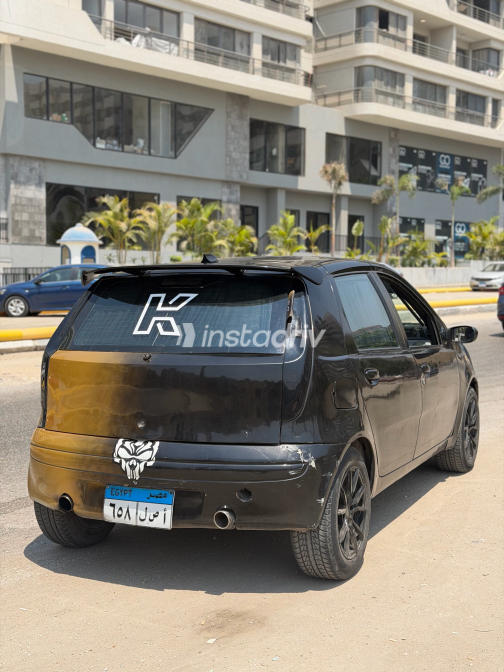 Fiat Punto 2000 Gold Manual Used for Sale in Greater Cairo ( Cairo + Giza) - 1