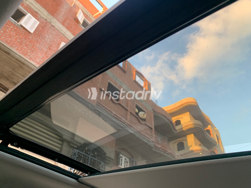 Hyundai Creta 2025 Gray Automatic Used for Sale in Greater Cairo ( Cairo + Giza) - 9