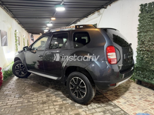 Renault Duster 2018 Gray Automatic Used for Sale in Cairo - 3