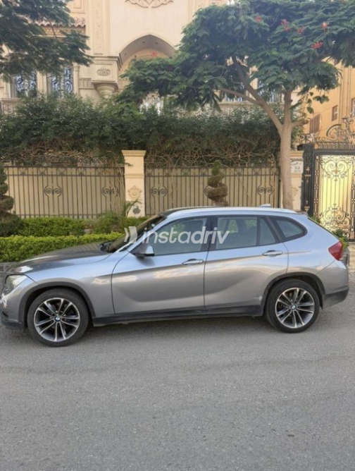 BMW X1 2015 Silver Automatic Used for Sale in Al Shorouk - 3