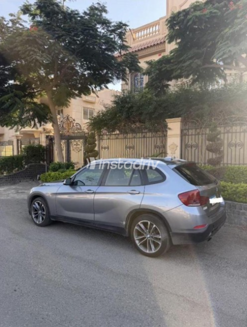 BMW X1 2015 Silver Automatic Used for Sale in Al Shorouk - 4
