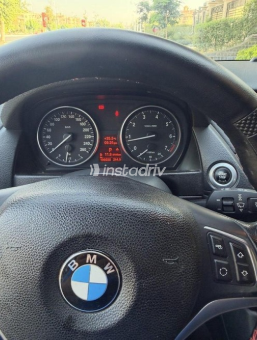 BMW X1 2015 Silver Automatic Used for Sale in Al Shorouk - 7